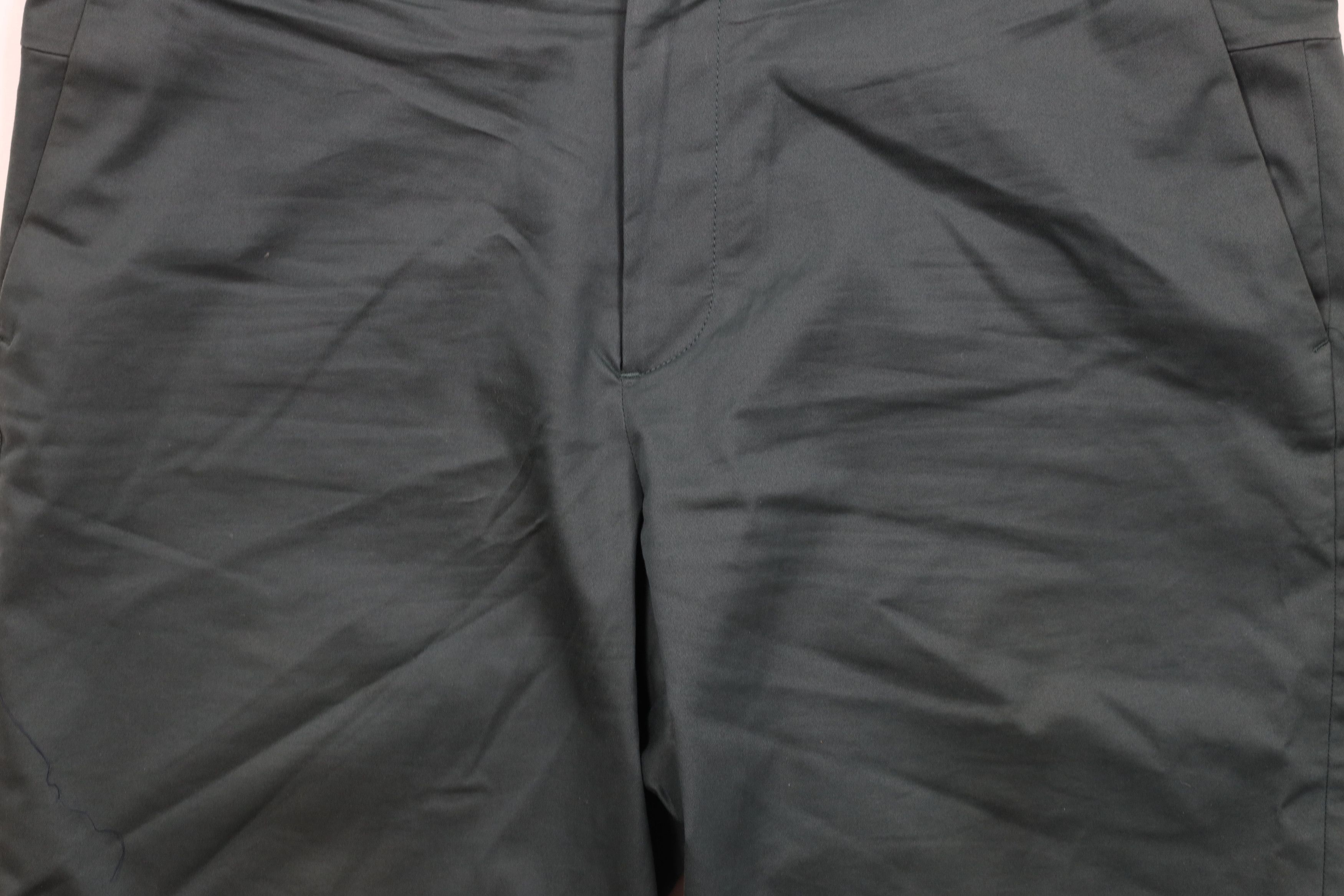 Banana Republic × Vintage Banana Republic Front Tech Above Knee Aiden Shorts Green Size US 38 / EU 54 - 3 Thumbnail