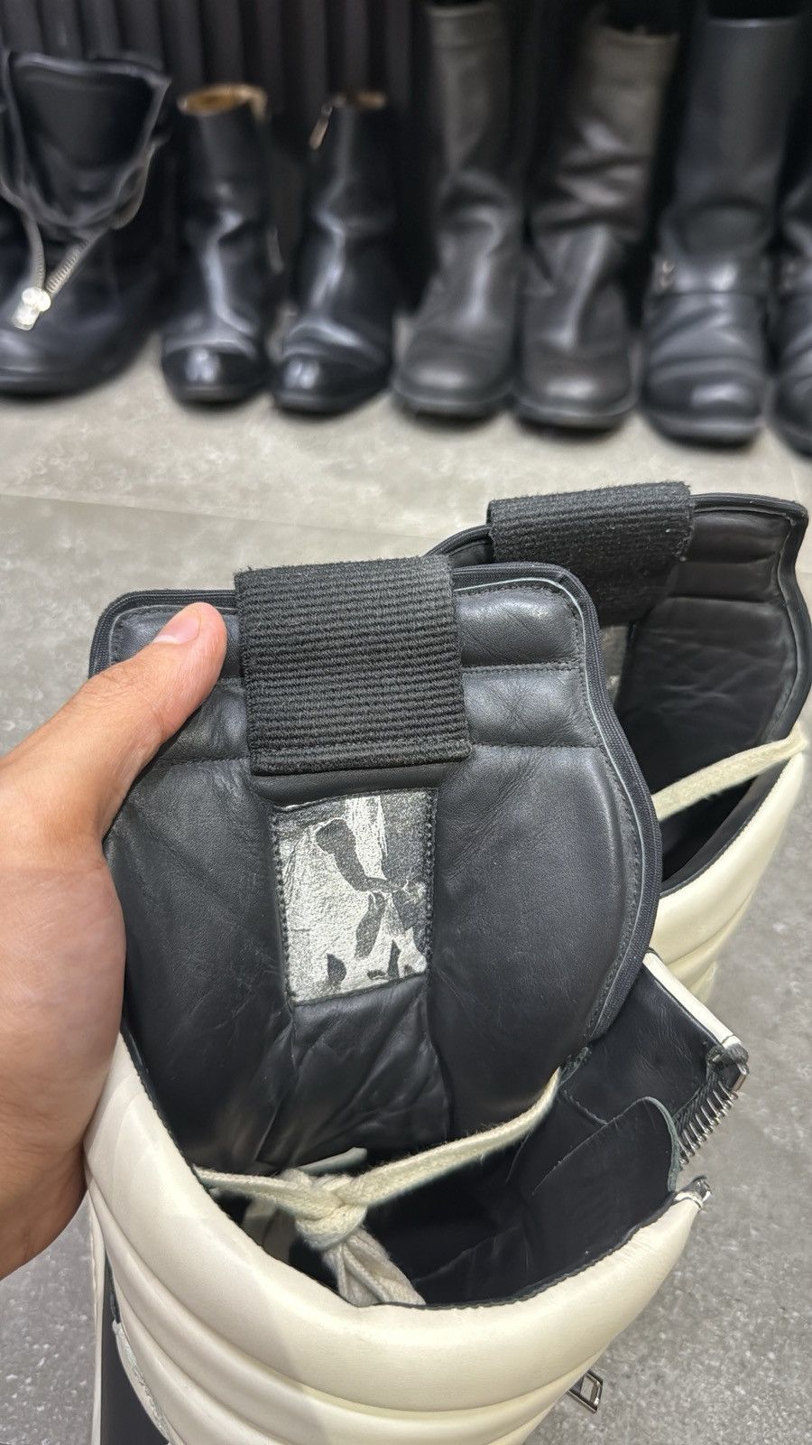Rick Owens Rick Owens F/W 22’ Strobe Milk/Black Geobasket Size US 9 / EU 42 - 10 Thumbnail