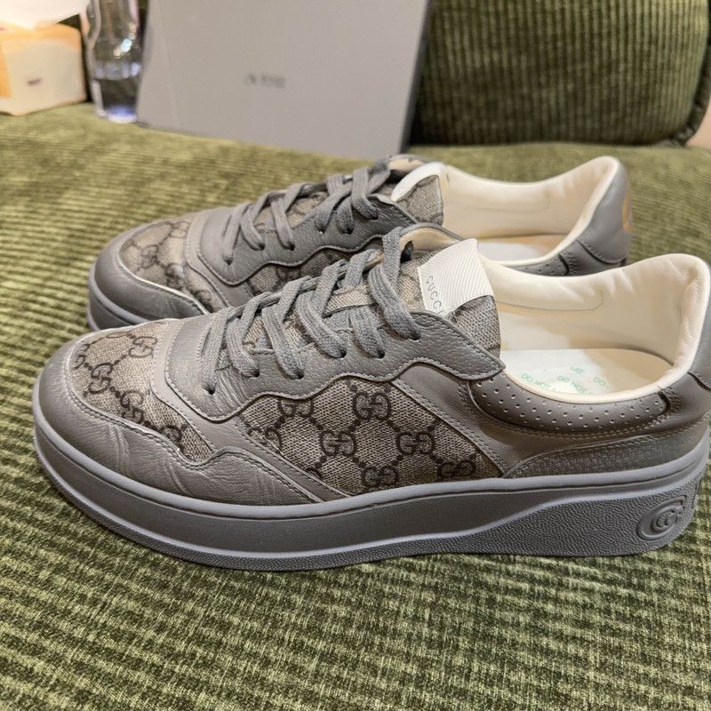 Gucci Gucci Gray Black Low-Top Fashion Sneakers for Men 0079 Size US 10.5 / EU 43-44 - 1 Thumbnail