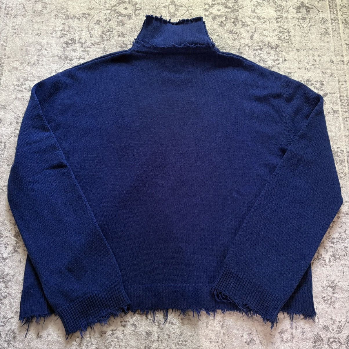 Vetements Vetements AW18 Europe Turtleneck Knit Sweater Oversized Size US XXL / EU 58 / 5 - 5 Thumbnail