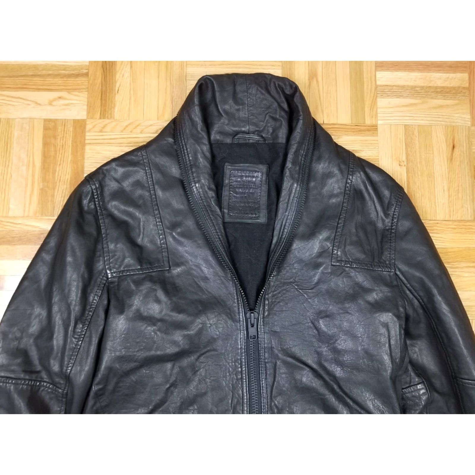 Allsaints ALLSAINTS BIKE ROCK BOMBER LEATHER JACKET SZ MEN'S SMALL Shirt Mens Small Gray Leather Bomber Jacket Rock Theme Hooded Lined Brand AllSaints Size US S / EU 44-46 / 1 - 2 Thumbnail