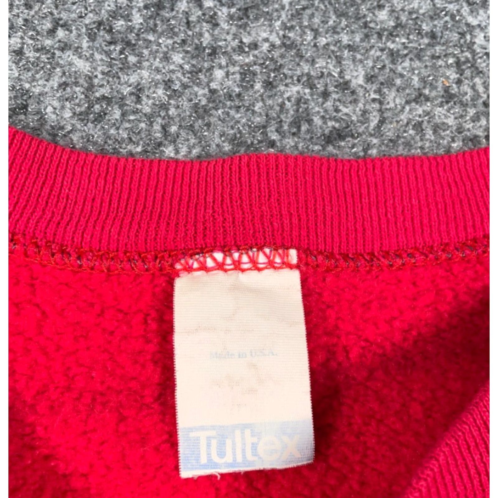 Tultex VTG 80s Gatlinburg Tennessee Sweatshirt Adult Large Red Tultex USA Made Print Size US L / EU 52-54 / 3 - 3 Thumbnail