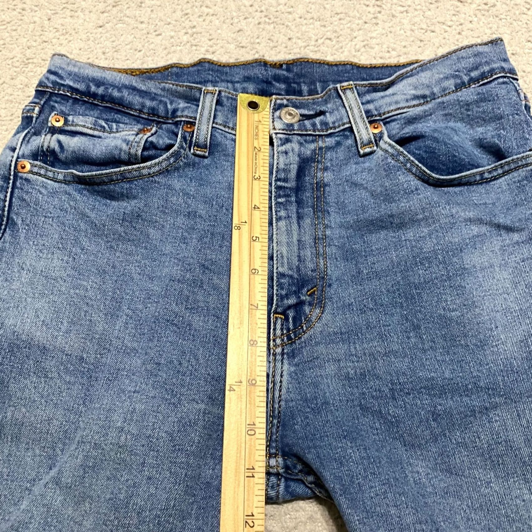 Levi's Levi's 505 Jeans Men 32x32 Blue Denim Medium Wash Straight Rise Mid Levi's 500 Series Regular 5-Pocket Denim Jeans Mens Size US 32 / EU 48 - 7 Thumbnail