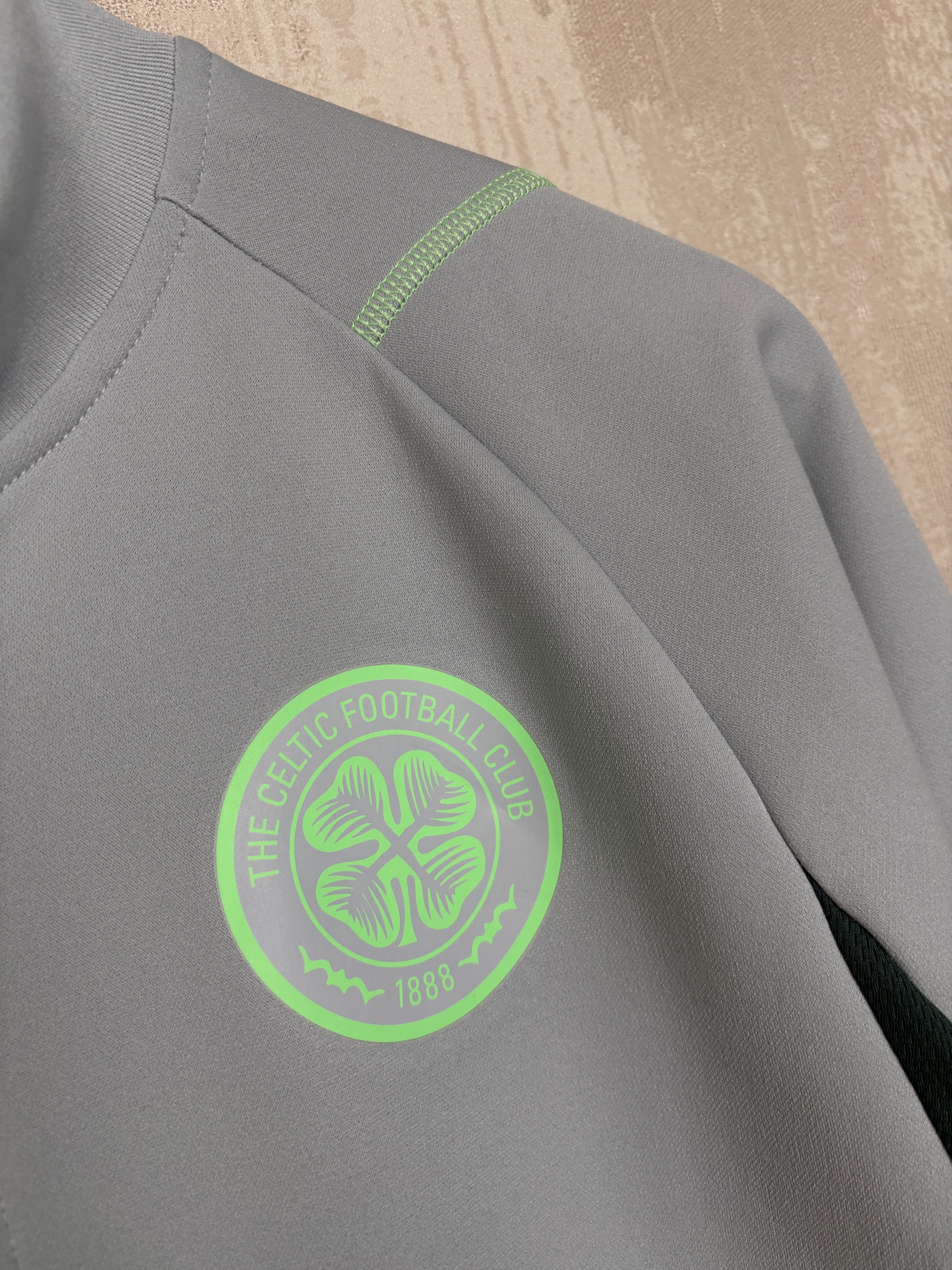 Adidas Celtic Scotland 2023 2024 Soccer Football Track Jacket Size US M / EU 48-50 / 2 - 5 Thumbnail