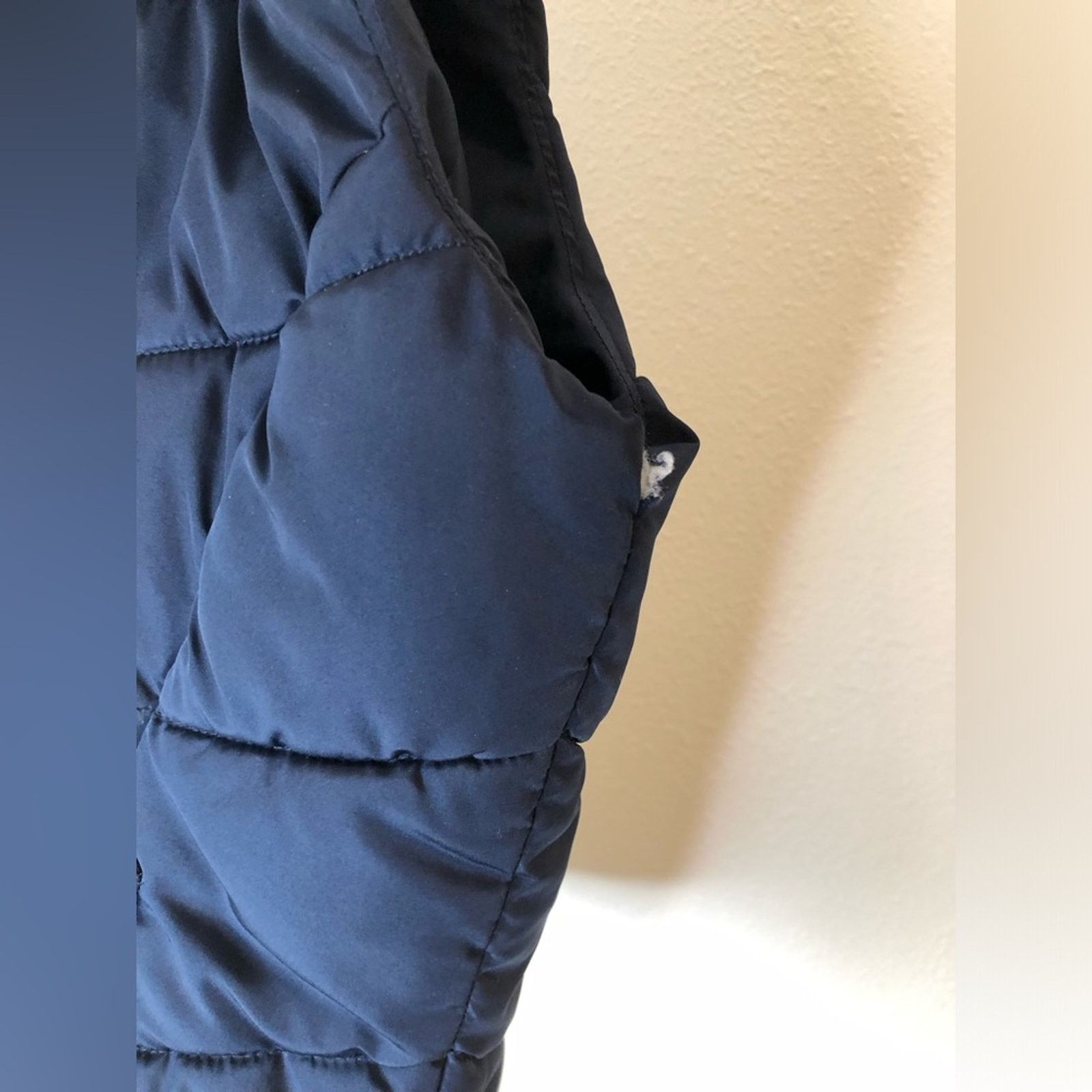 Aeropostale Aeropostale Women’s Puffer Vest— Medium (Please see photos) Size M / US 6-8 / IT 42-44 - 8 Thumbnail