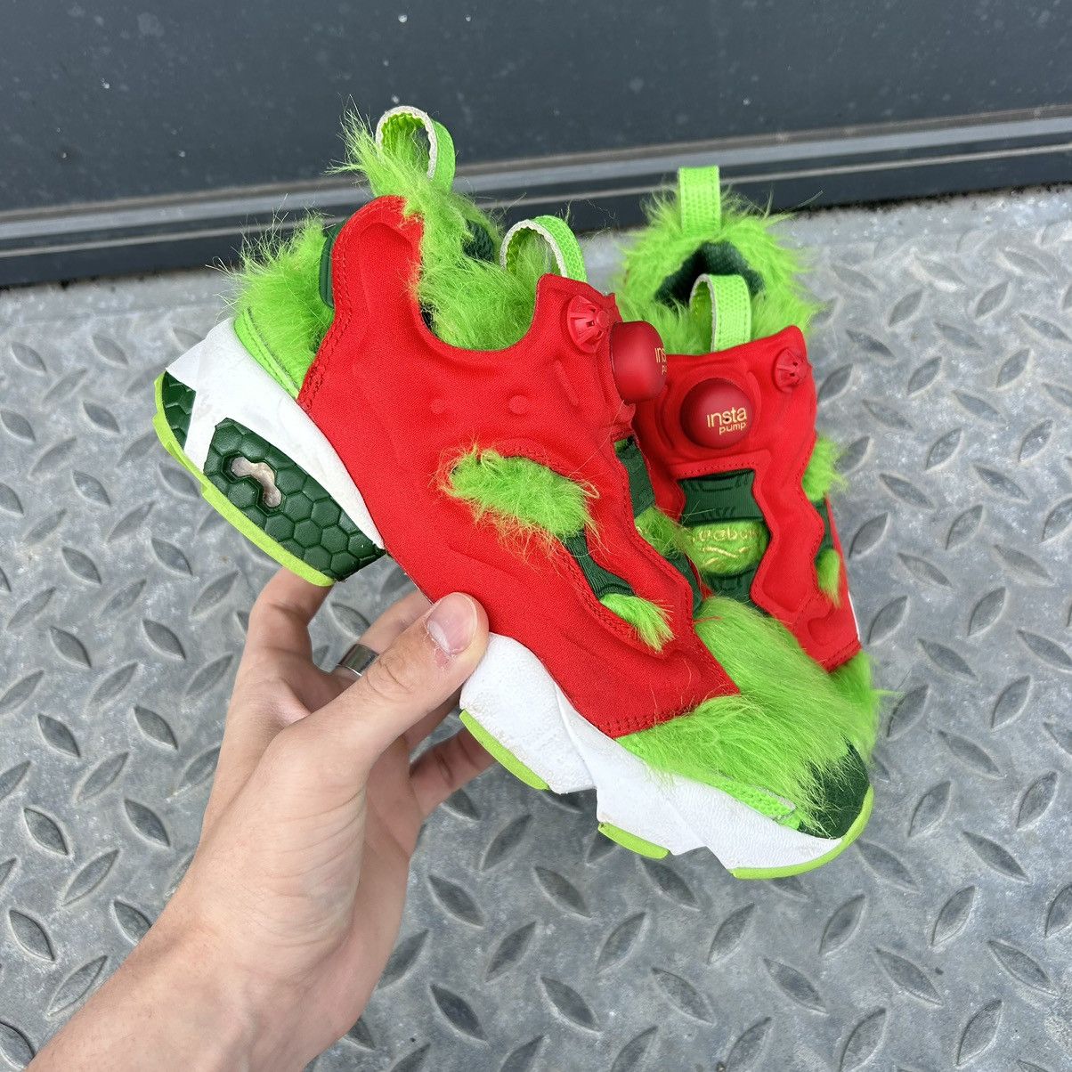 Reebok Reebok x grinch fury Size US 7.5 / IT 37.5 - 10 Thumbnail