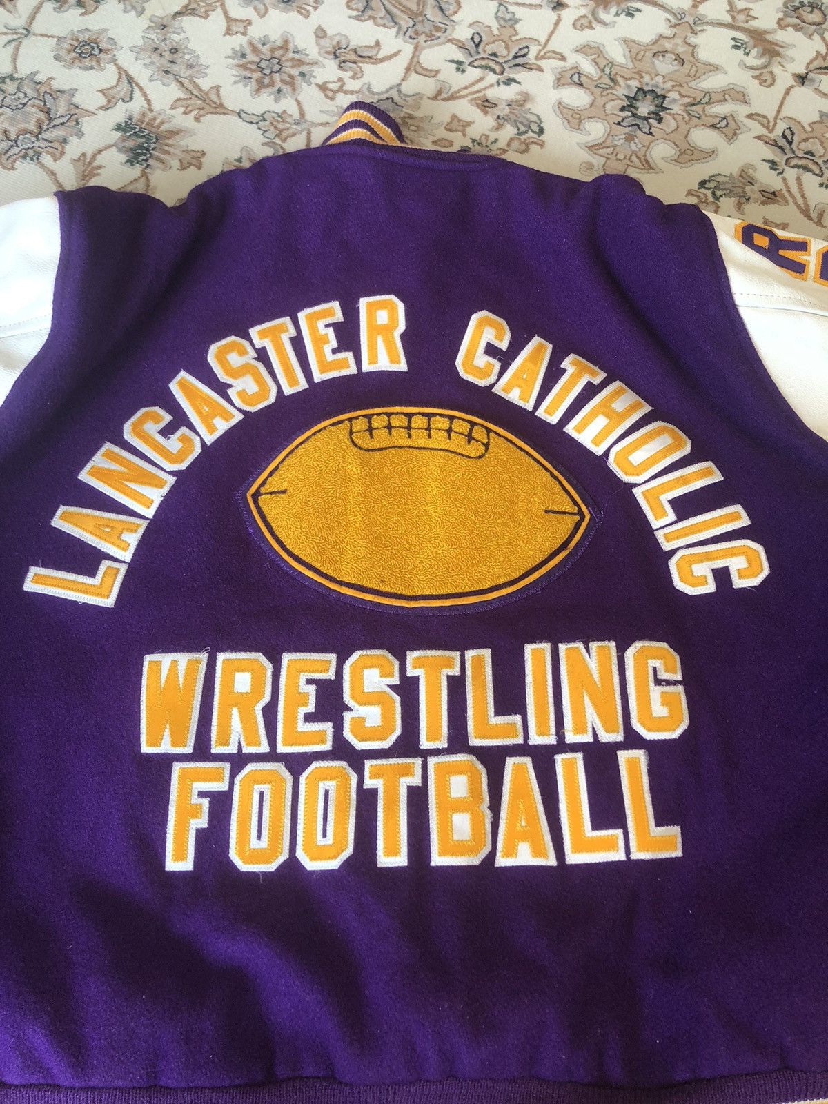 Vintage VINTAGE LANCASTER CATHOLIC WRESTLING FOOTBALL VARSITY JACKET Size US L / EU 52-54 / 3 - 9 Thumbnail
