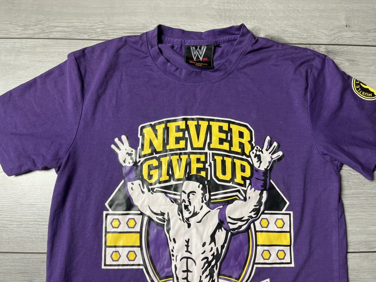 WWE Wwe Tshirt never give up carnation size XLarge Size US XL / EU 56 / 4 - 3 Thumbnail