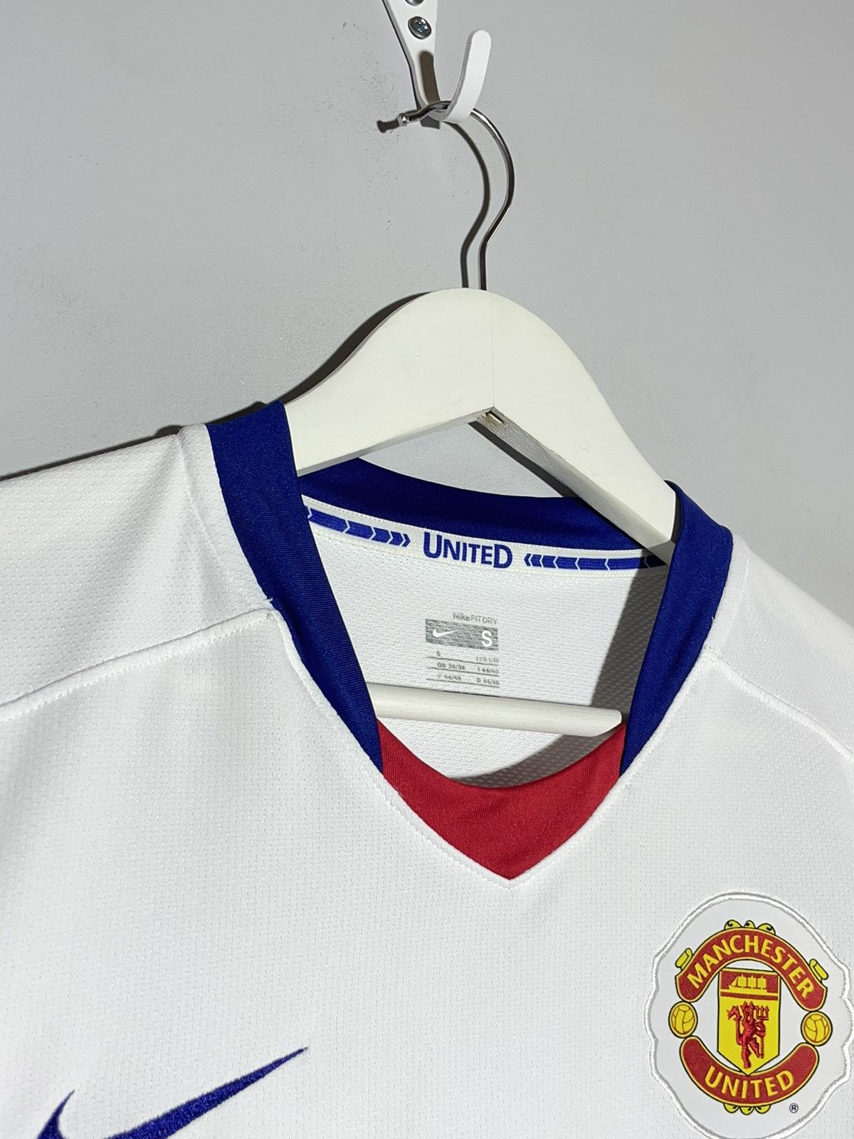 Nike #17 Nani Manchester United Nike 2009/10 Third Football Shirt Size US S / EU 44-46 / 1 - 6 Thumbnail