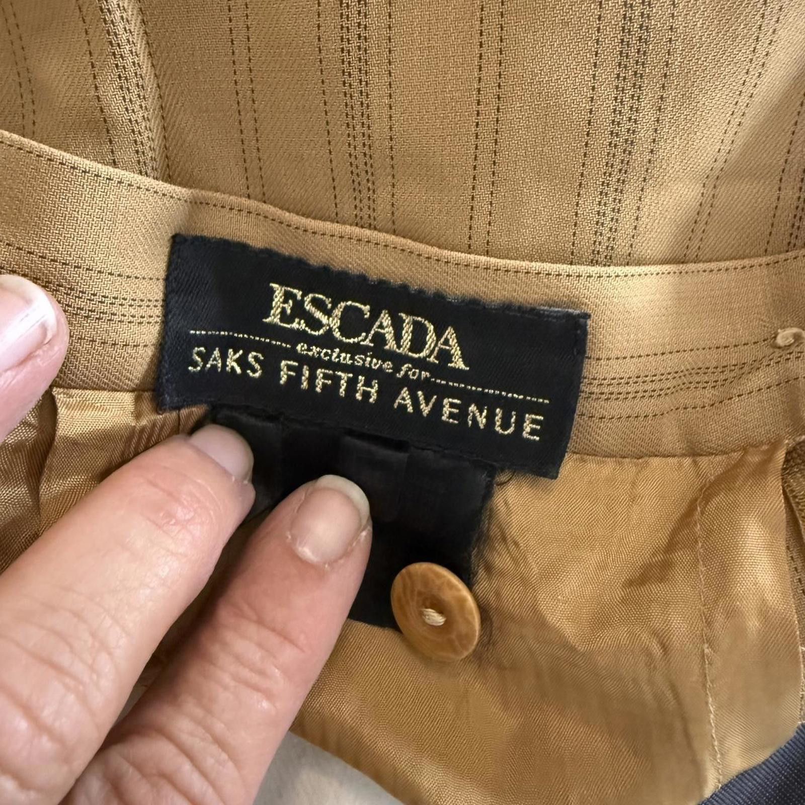 Escada Escada Beige Pinstriped Skirt Size S Size 28" / US 6 / IT 42 - 3 Thumbnail