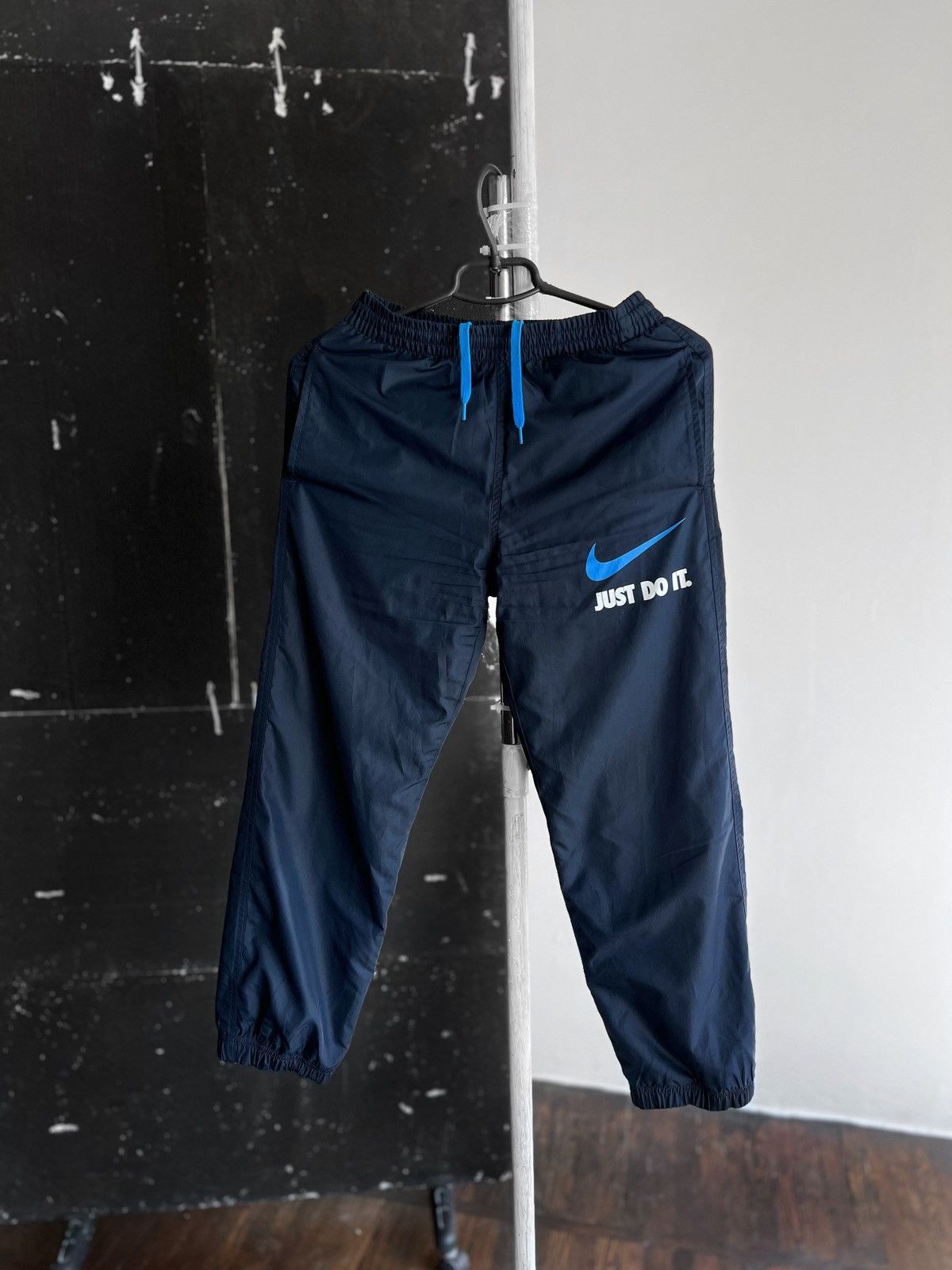 Nike Nike Just Do It Swoosh Kids Boys Blue Nylon Pants Joggers Size US 26 / EU 42 - 1 Thumbnail