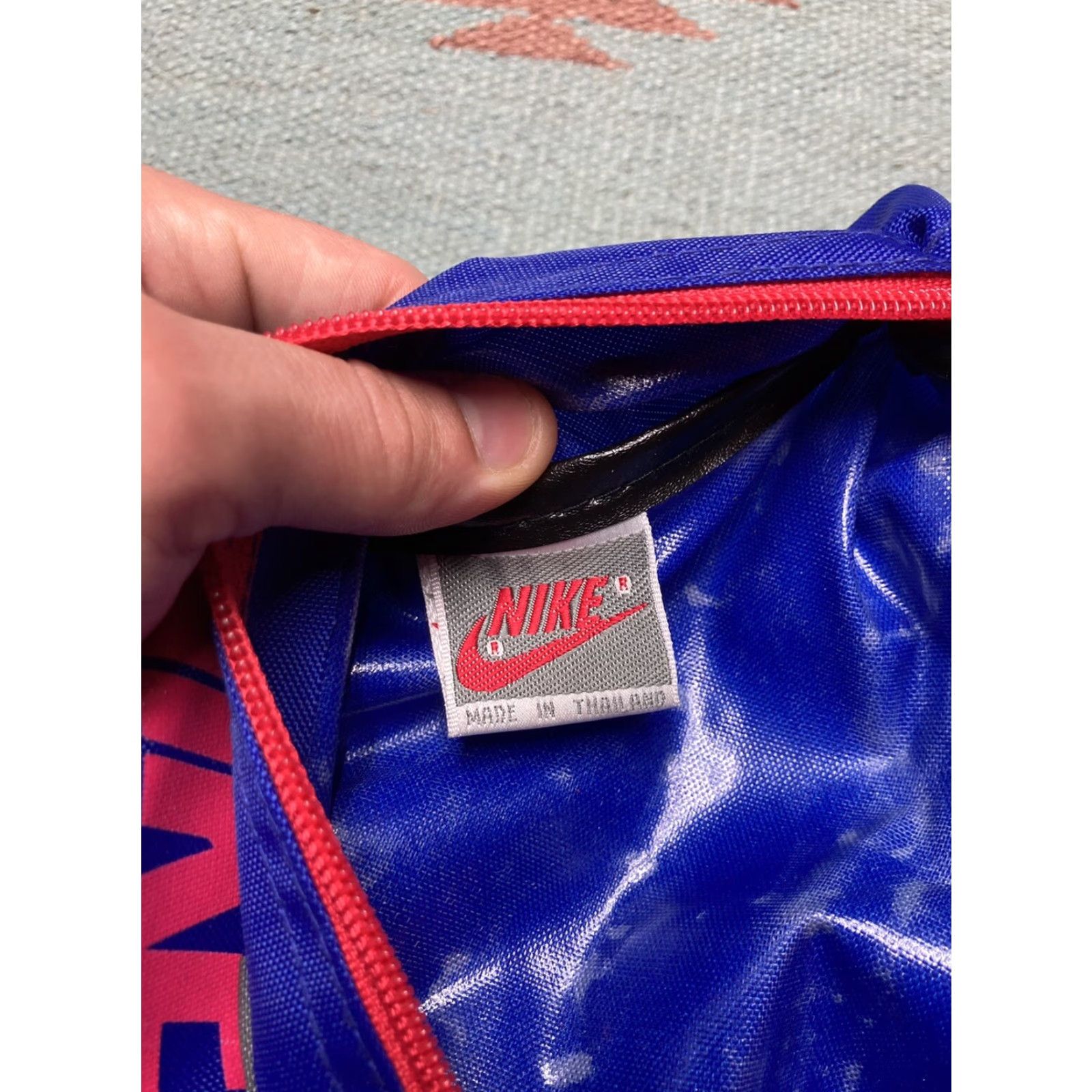 Nike VINTAGE Nike Fanny Pack Crossbody 90s Mens Gray NWOT NOS Zip Bag Size ONE SIZE - 7 Thumbnail