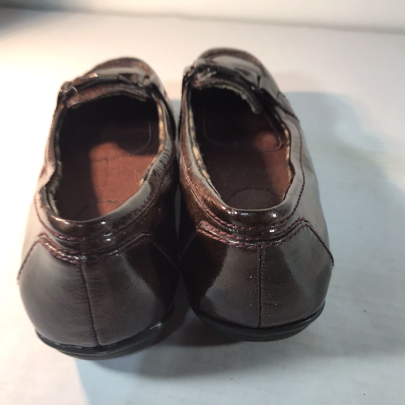 Vintage VINTAGE Mootsies Tootsies Loafers Women’s Size 8M Brown Shiny Leather Casual Dress Flats Size US 8 / IT 38 - 4 Thumbnail