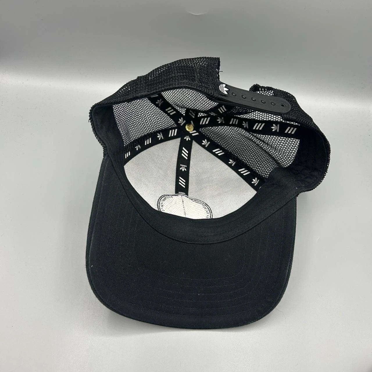 Adidas Adidas Logo Trucker Hat Men Black Snap Back Cap Size ONE SIZE - 5 Thumbnail