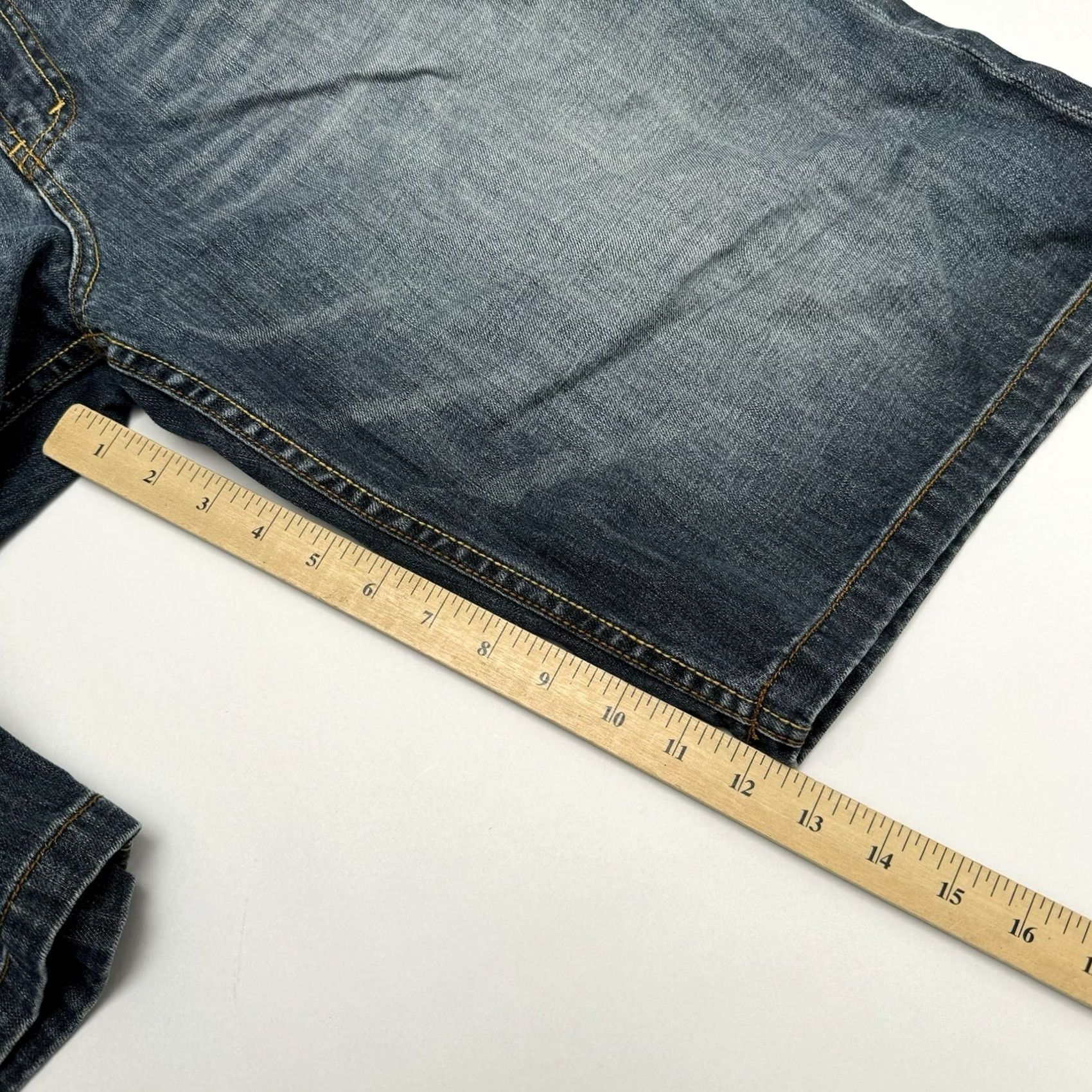 Rocawear Rocawear Y2K Baggy Denim Shorts 36 Mens 13" Inseam Wide Leg Blue Jeans Jorts 2000s Mens Denim Shorts Size US 36 / EU 52 - 6 Thumbnail