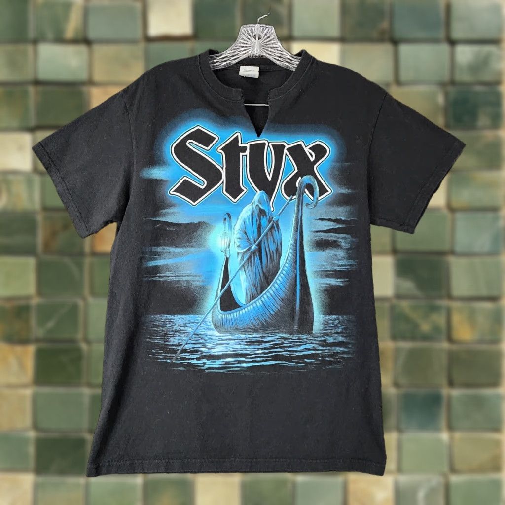Delta VINTAGE Delta Styx Tour Graphic Tee Womens Short Sleeve V-Neck Size M Black Band Size 32" / US 10 / IT 46 - 1 Thumbnail