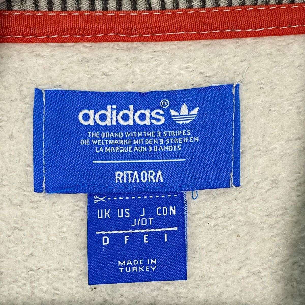 Other Vintage Adidas Full Zip Small Logo Hoodie Sweater Black/Gray Size US M / EU 48-50 / 2 - 8 Thumbnail
