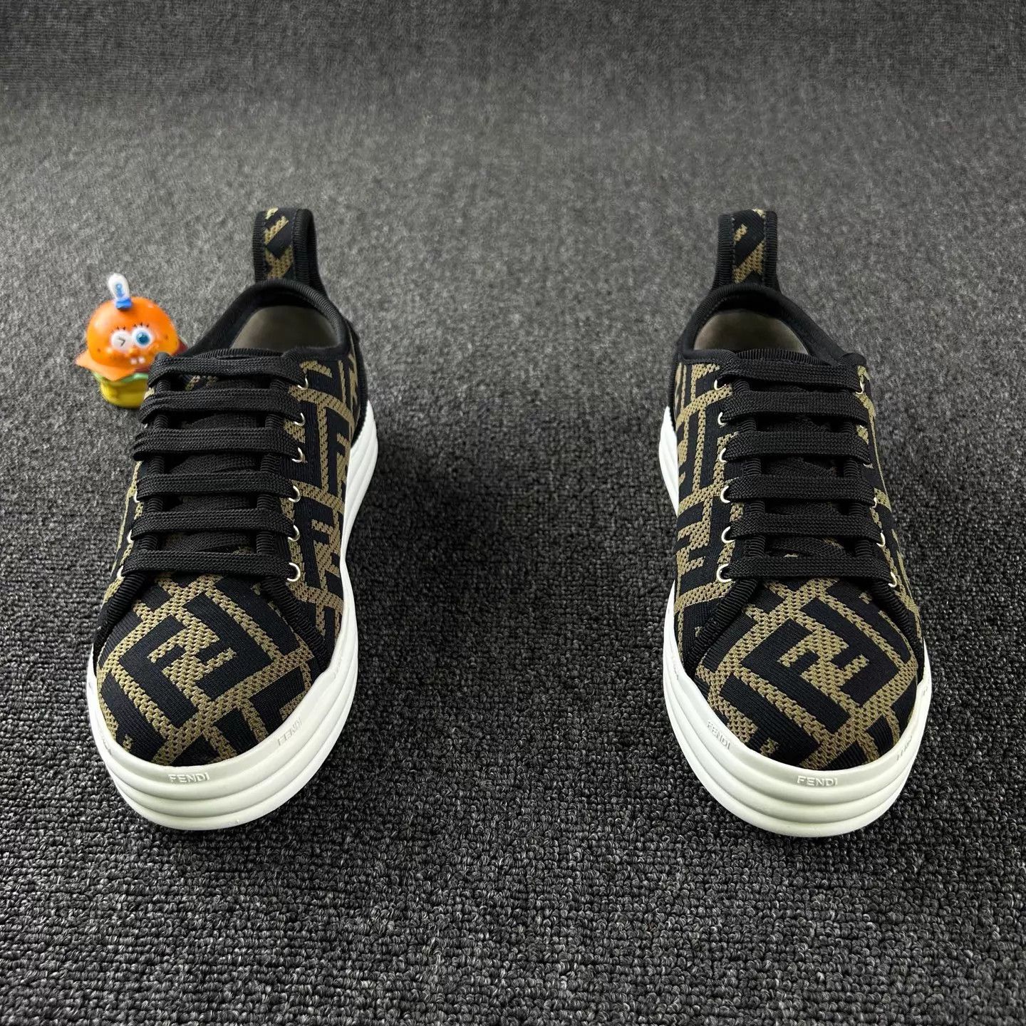 Fendi Fendi Monogram Sneakers EUR 35 Size US 4.5 / IT 34.5 - 2 Thumbnail