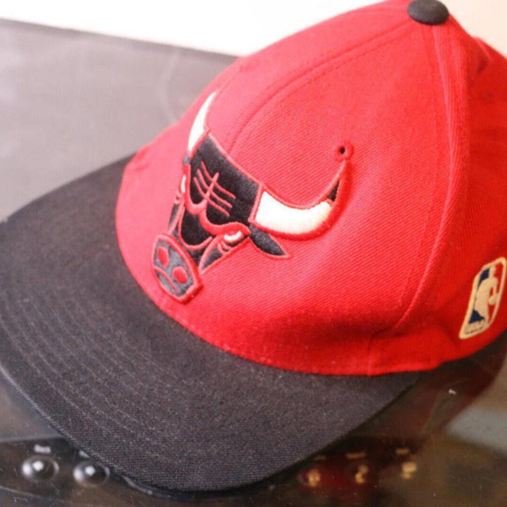 Universal Overall Chicago Chicago Bulls Fitted Hat Mitchell & Ness Mens Hardwood Cap Size ONE SIZE - 1 Thumbnail