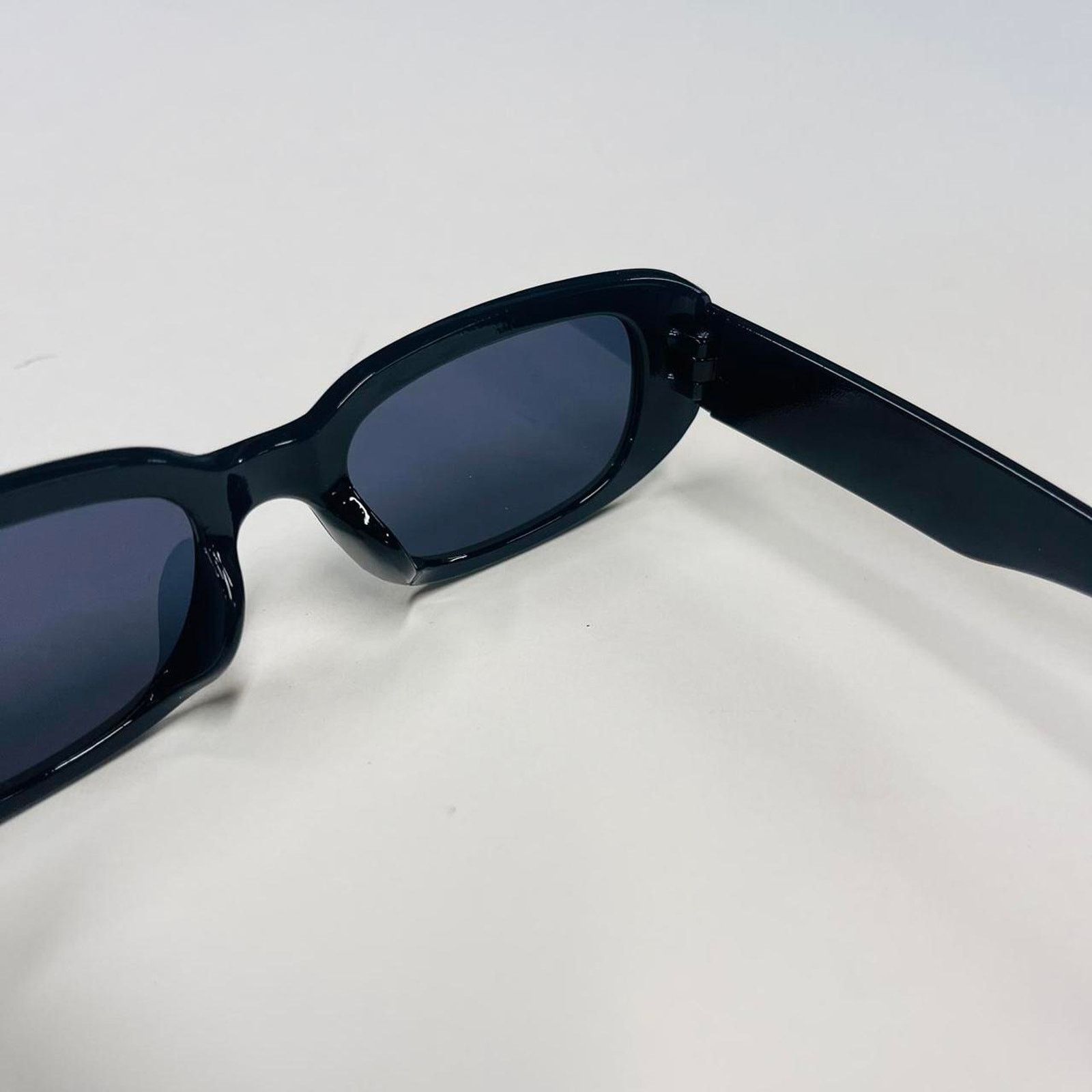 Vintage vintage unique retro style black round sunglasses Size ONE SIZE - 4 Thumbnail