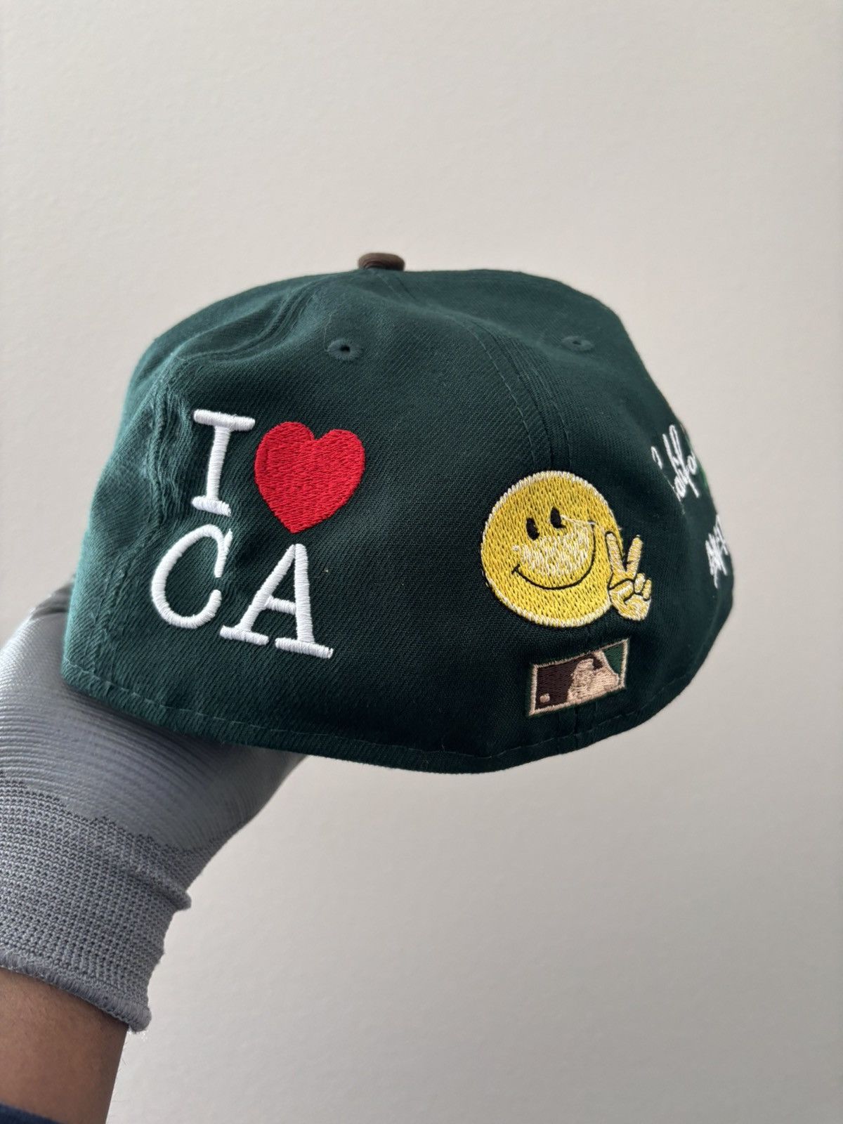Vintage OAKLAND ATHLETICS PEACH BRIM SIDE PATCH EMBROIDERED FITTED Size ONE SIZE - 4 Thumbnail