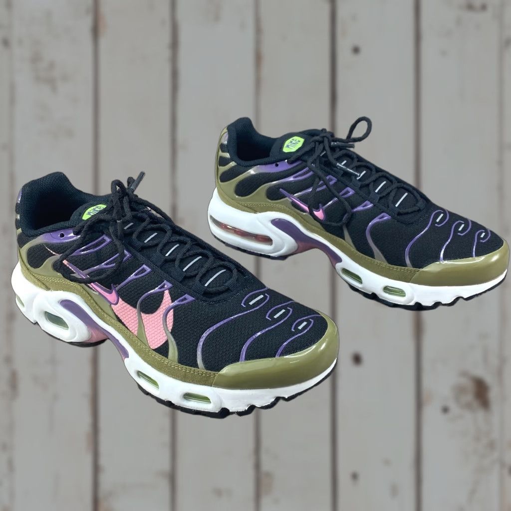 Nike Nike Air Max Plus GS Size 7y Womens 8.5 Purple Black DX3093-001 Sneaker Nike Air Max Plus - No Box Size US 9 / IT 39 - 1 Thumbnail