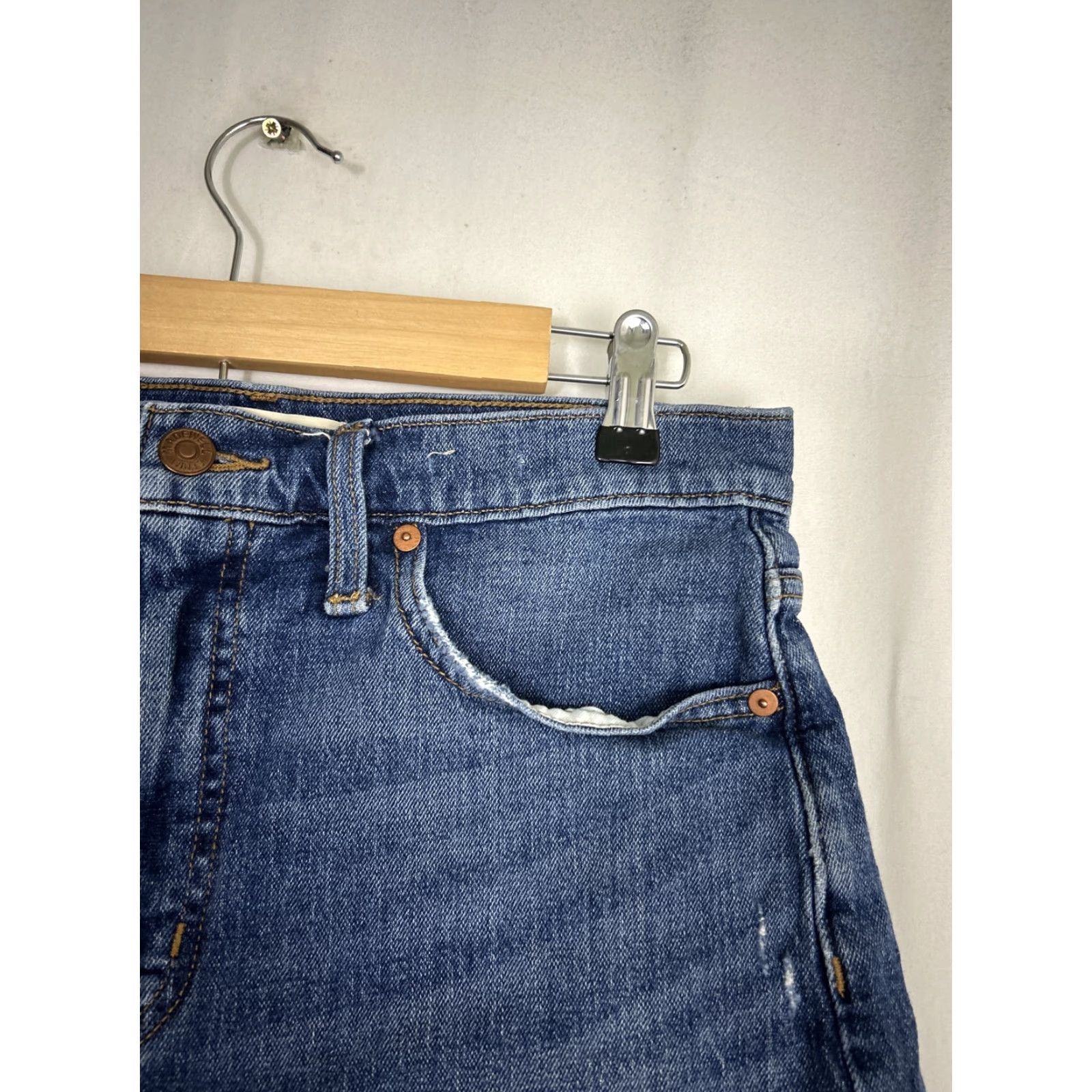 Madewell Madewell Shorts Women 29 High-Rise Cut-Off Blue Denim Medium Wash 30x5 Size 29" - 4 Thumbnail