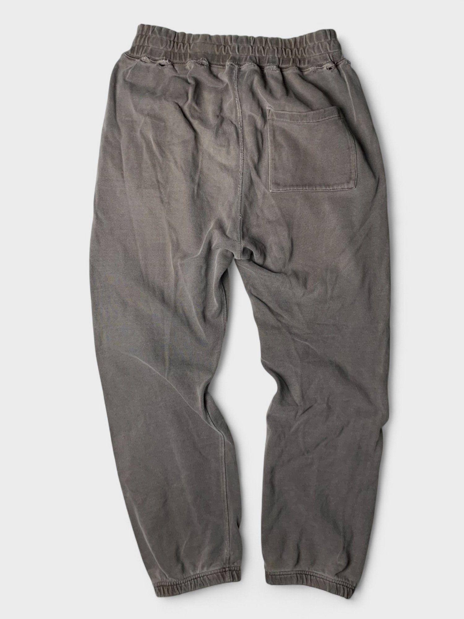 Yeezy Yeezy Season 3 beat up sweatpants Size US 30 / EU 46 - 2 Thumbnail