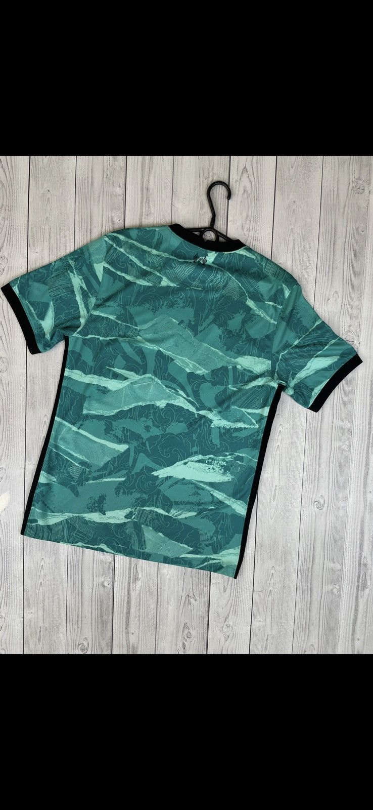 Nike Vintage nike Liverpool green away blue wave soccer jersey M Size US M / EU 48-50 / 2 - 7 Thumbnail