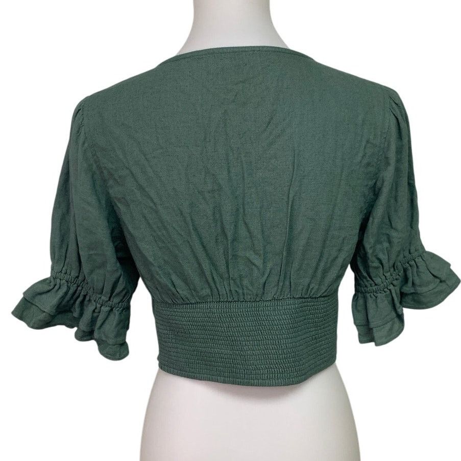 American Eagle Outfitters New American Eagle Womens Medium V Neck Cropped Smocked Top Size M / US 6-8 / IT 42-44 - 4 Thumbnail