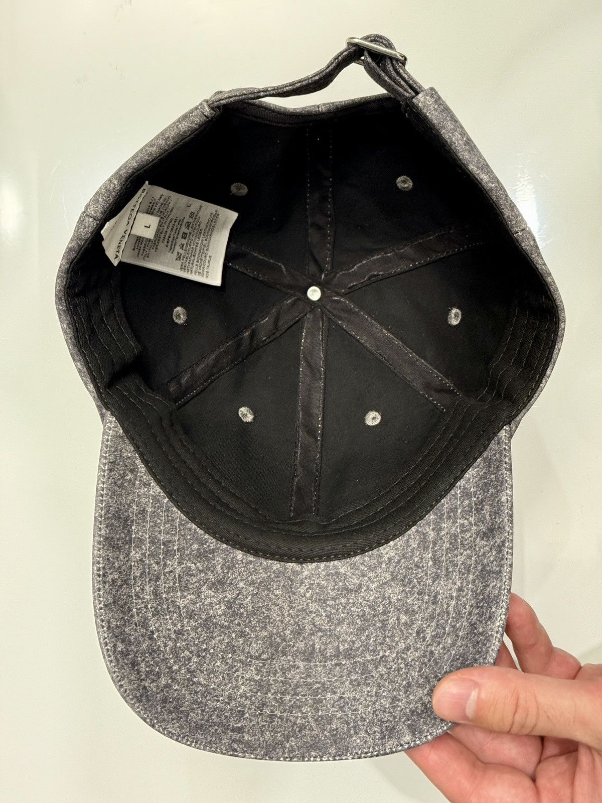 Bottega Veneta Bottega Veneta Printed Leather Cap NWT Size ONE SIZE - 7 Thumbnail