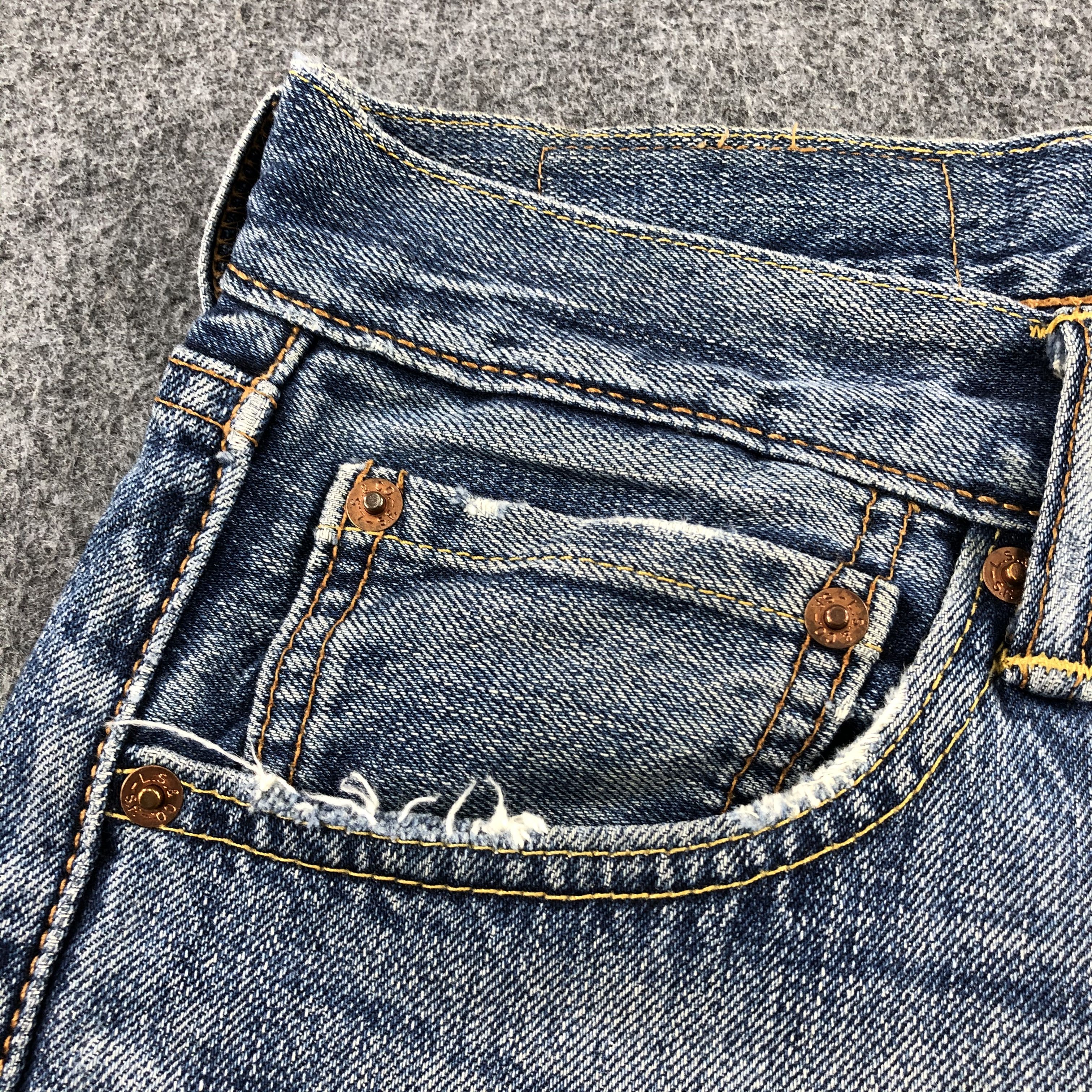 Levi's Vintage Blue Wash Levis 503 Jeans-J1779 Size US 31 - 10 Thumbnail
