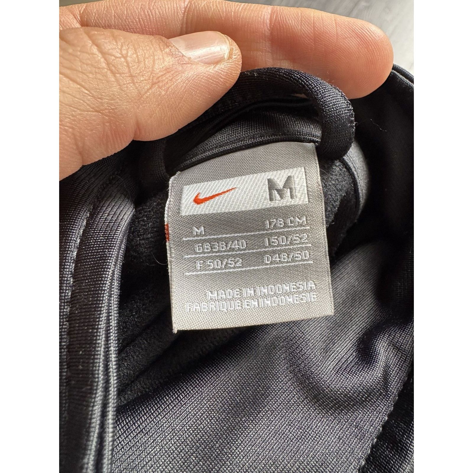 Nike × Vintage Vintage Nike Zip Up Swoosh Baggy Fit Size US M / EU 48-50 / 2 - 5 Thumbnail