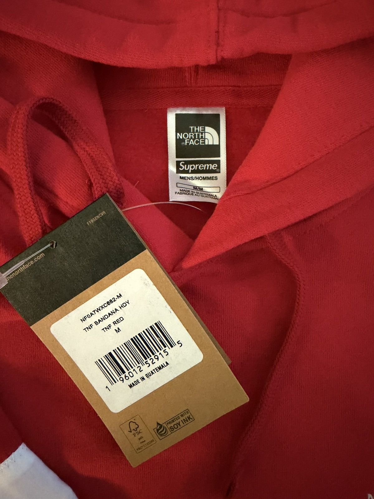 Supreme × The North Face Supreme x The North Face Bandana Hoodie Red Size Medium Size US M / EU 48-50 / 2 - 9 Thumbnail