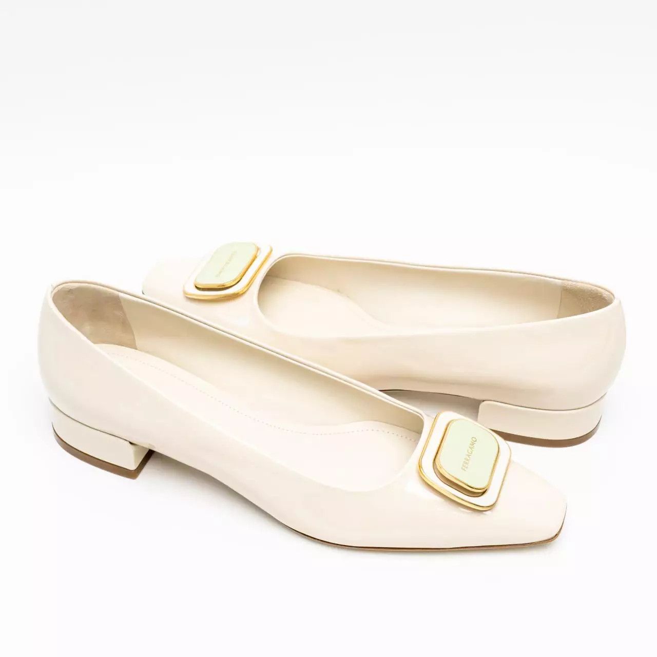 Salvatore Ferragamo o1s1rm0126 Venera 20 Vara Plate Pumps in Cream Size US 6 / IT 36 - 5 Thumbnail