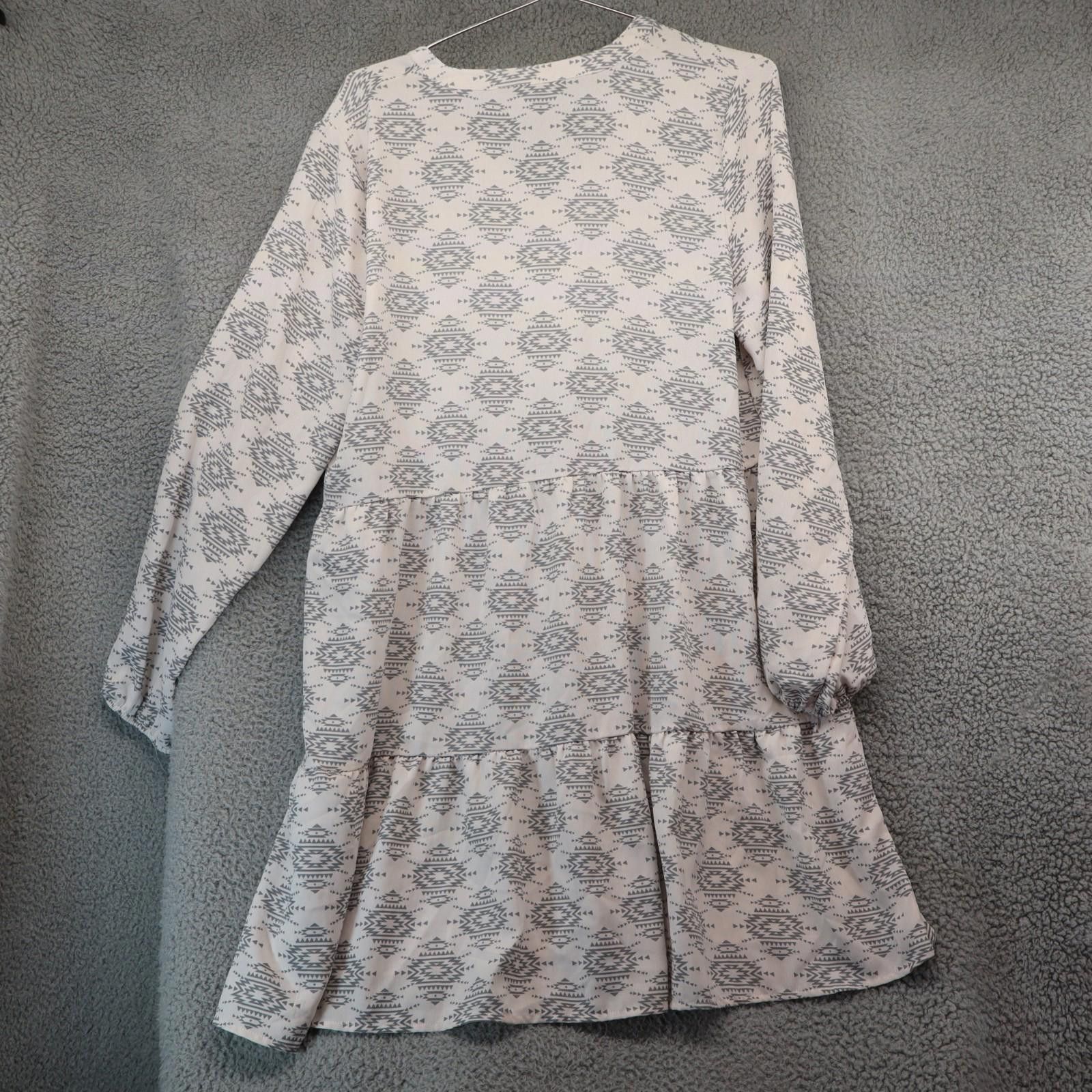 Simple Shoes Simply Southern Tiered long sleeve Aztec dress Medium Blend Size M / US 6-8 / IT 42-44 - 6 Thumbnail