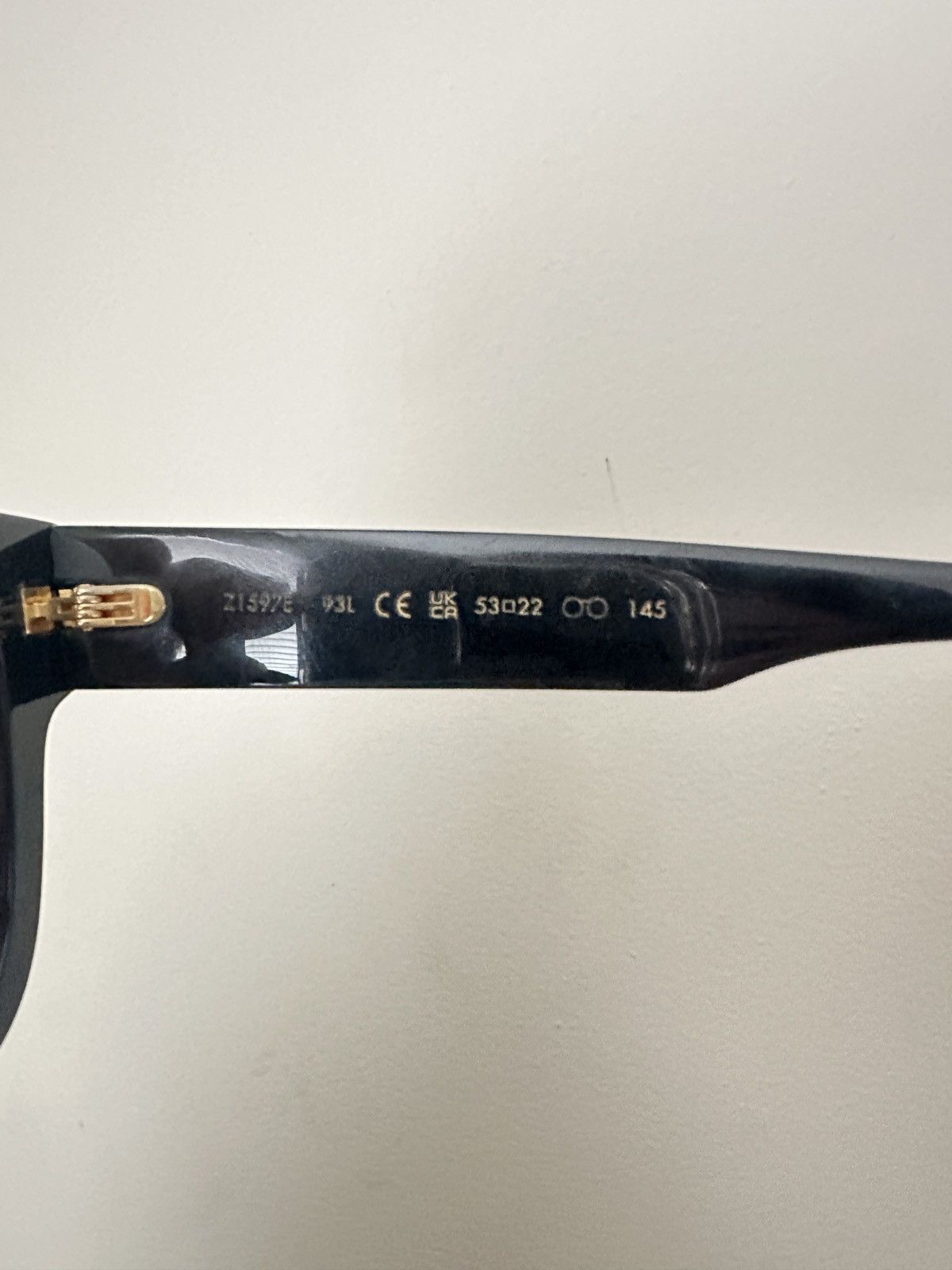 Louis Vuitton LV Escape Glasses Size ONE SIZE - 4 Thumbnail