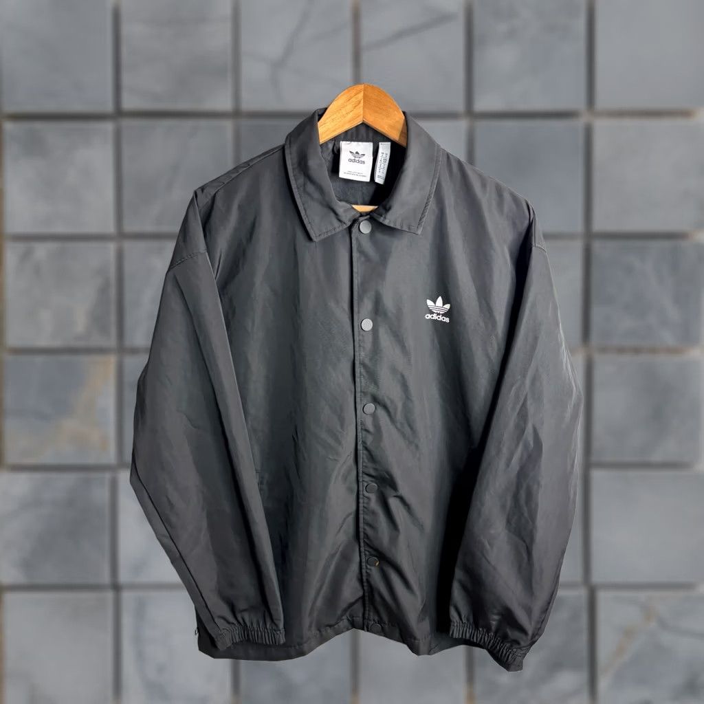 Adidas Adidas Jacket Mens Small Snap On Windbreaker 3 Stripe Running Windbreaker Jacket Size US S / EU 44-46 / 1 - 1 Thumbnail