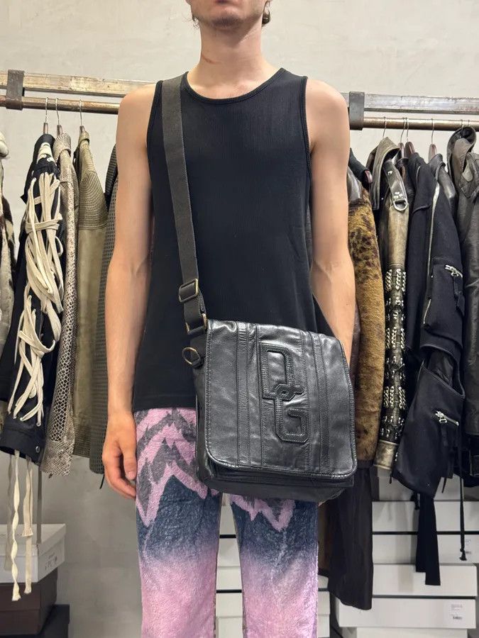 Dolce & Gabbana 2000s Dolce & Gabbana Black Leather Shoulder Bag Size ONE SIZE - 2 Thumbnail