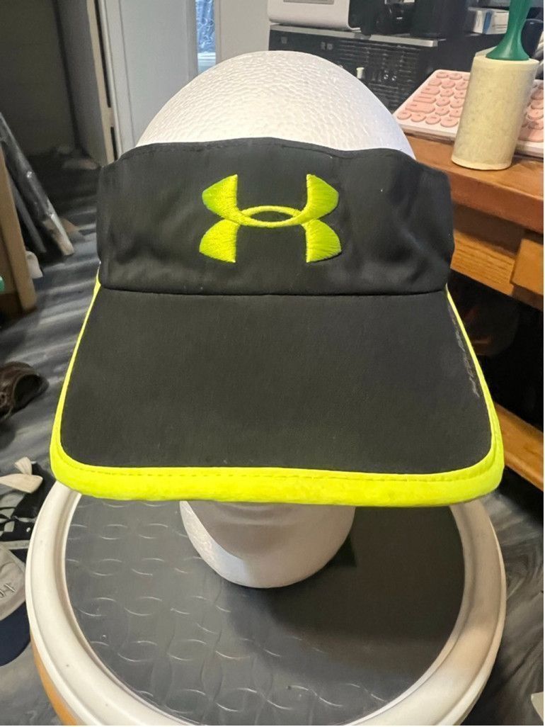 Under Armour Women's Under Armour Black Neon Yellow One Size Visor Size ONE SIZE - 1 Thumbnail