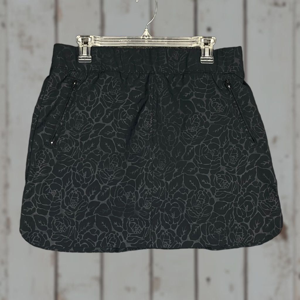 Orvis Orvis Skort Medium Black Floral Active Athleisure Tennis Golf Womens Size 32" / US 10 / IT 46 - 1 Thumbnail