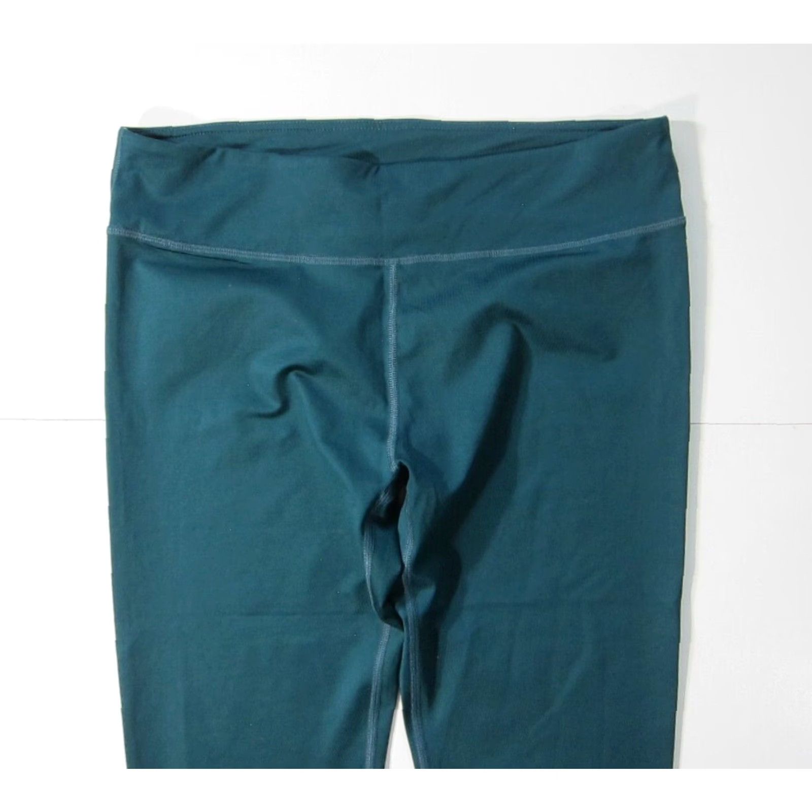 Fabletics Fabletics Green Stretch Yoga Run Gym Cropped Capri Legging Pant Women Large Size 36" / US 14 / IT 50 - 5 Thumbnail