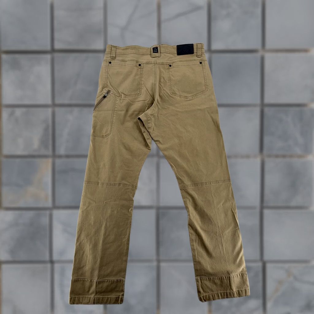 Wrangler Wrangler Pants Mens 36x31 Khakis Cotton Spandex Canvas Straight Leg Workwear Utility Beige Size US 36 / EU 52 - 1 Thumbnail