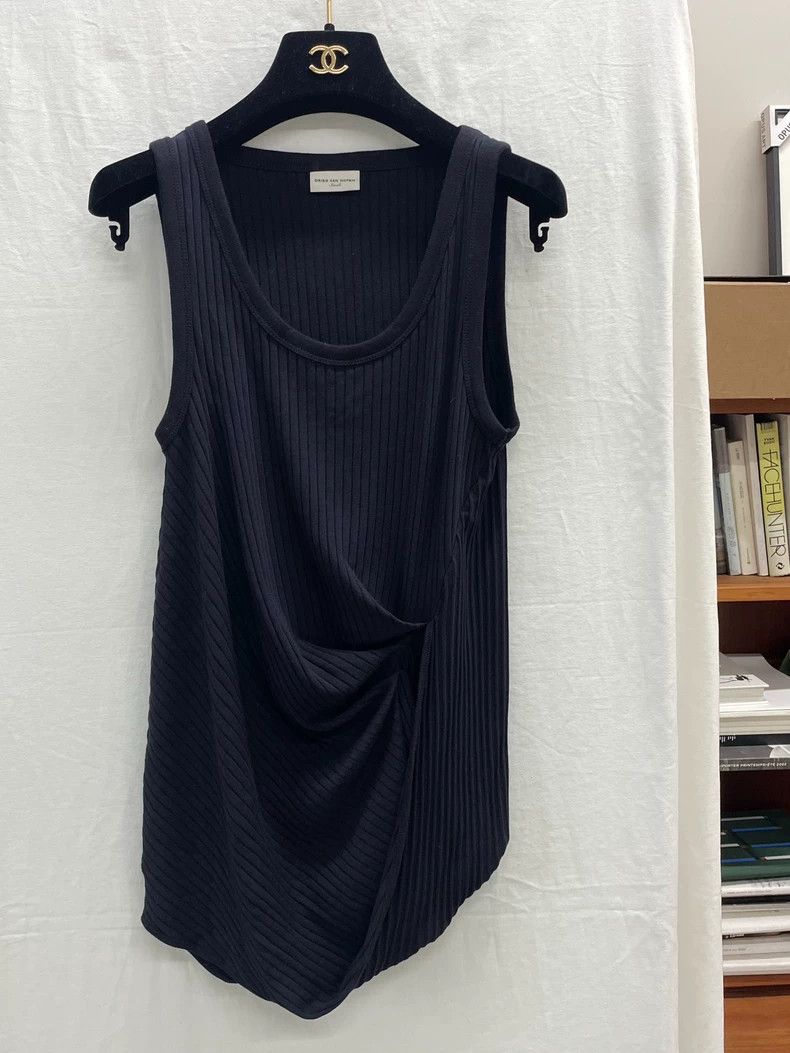 Dries Van Noten dries van notenPleated vest 2506-Nextarrow Size S / US 4 / IT 40 - 1 Thumbnail