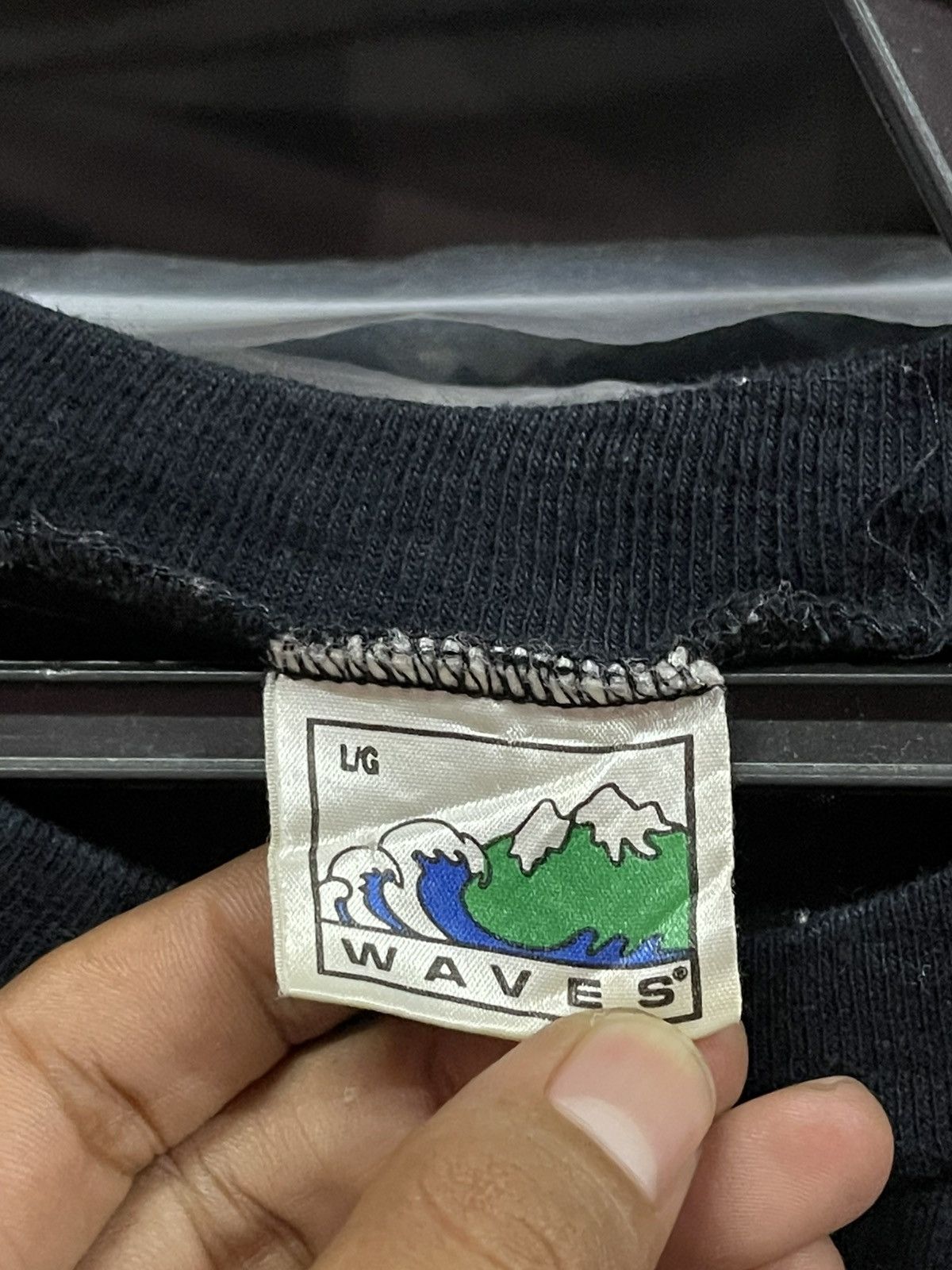 NHL × Vintage Vintage NHL x Vancouver Canucks🔥🔥🔥 Size US L / EU 52-54 / 3 - 4 Thumbnail