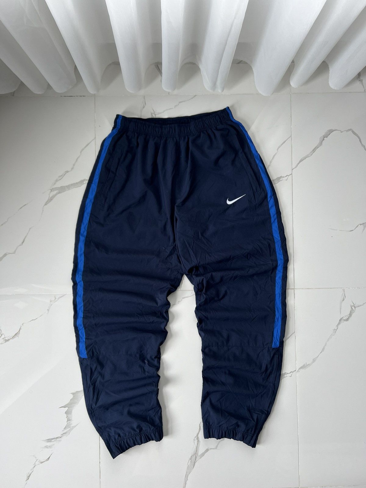 Nike × Vintage 90’s NIKE BAGGY GORPCORE TRACK PANTS SWOOSH LOGO Y2K RETRO Size US 36 / EU 52 - 1 Thumbnail