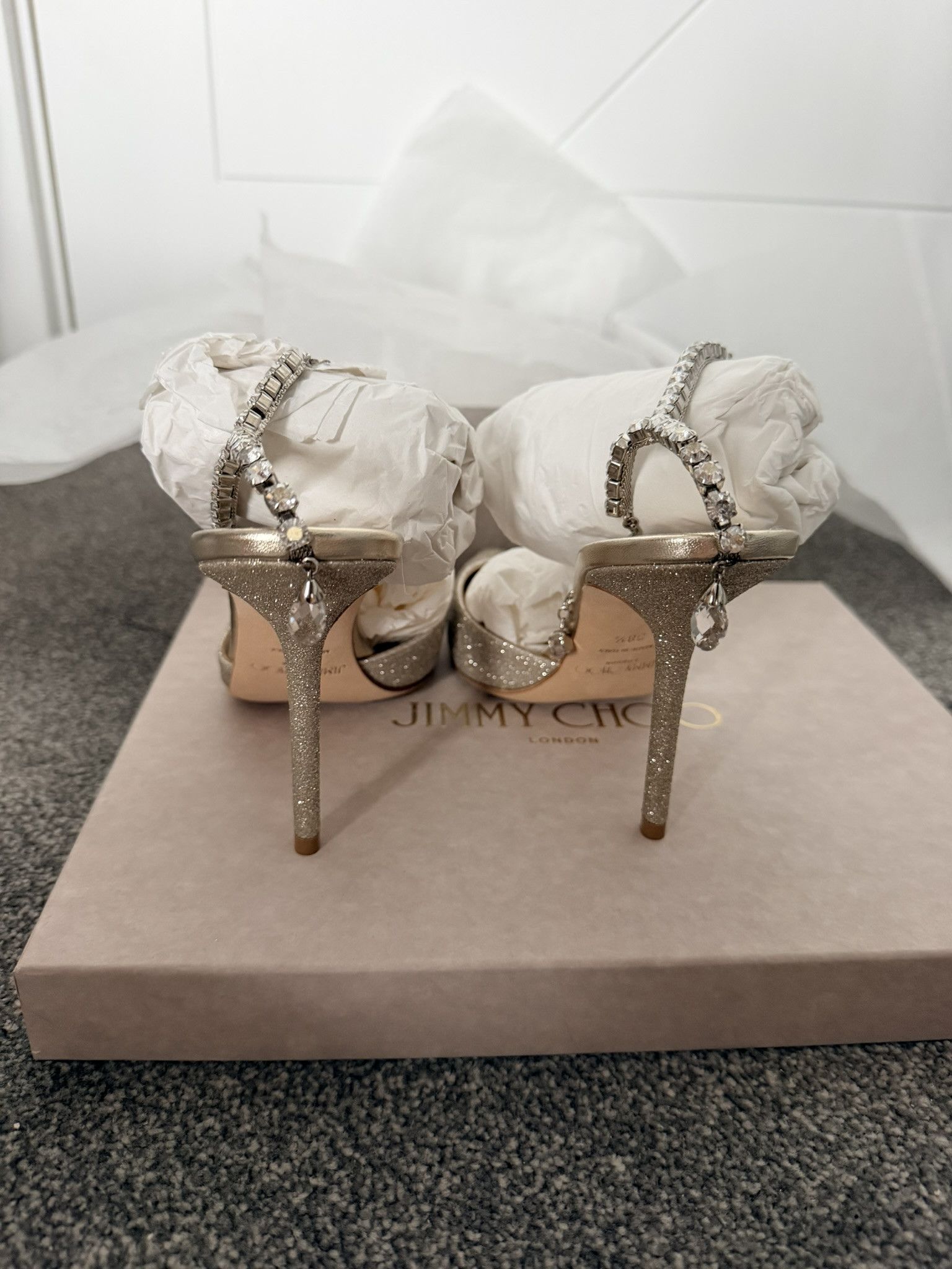 Jimmy Choo Jimmy Choo Saeda 38.5 Platinum Ice Crystal Size US 8.5 / IT 38.5 - 7 Thumbnail