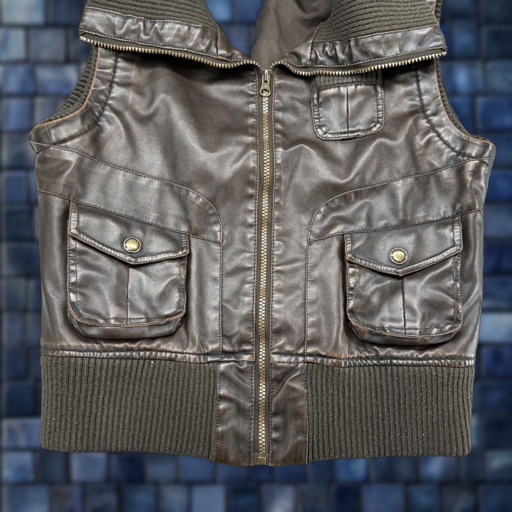 Vintage Vanity Women’s Faux Leather Polyurethane Brown Full Zip Vest L Size L / US 10 / IT 46 - 1 Thumbnail