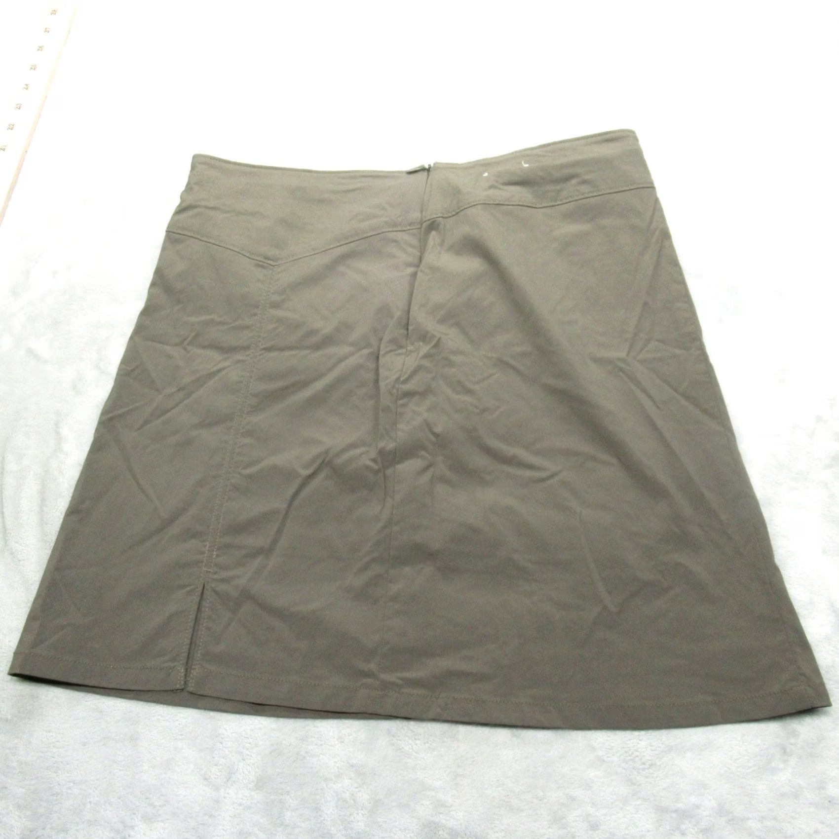 Patagonia VINTAGE Patagonia Skirt Womens 12 Nylon Green Short Liner Casual Continental Hideaway Size 34" / US 12 / IT 48 - 3 Thumbnail