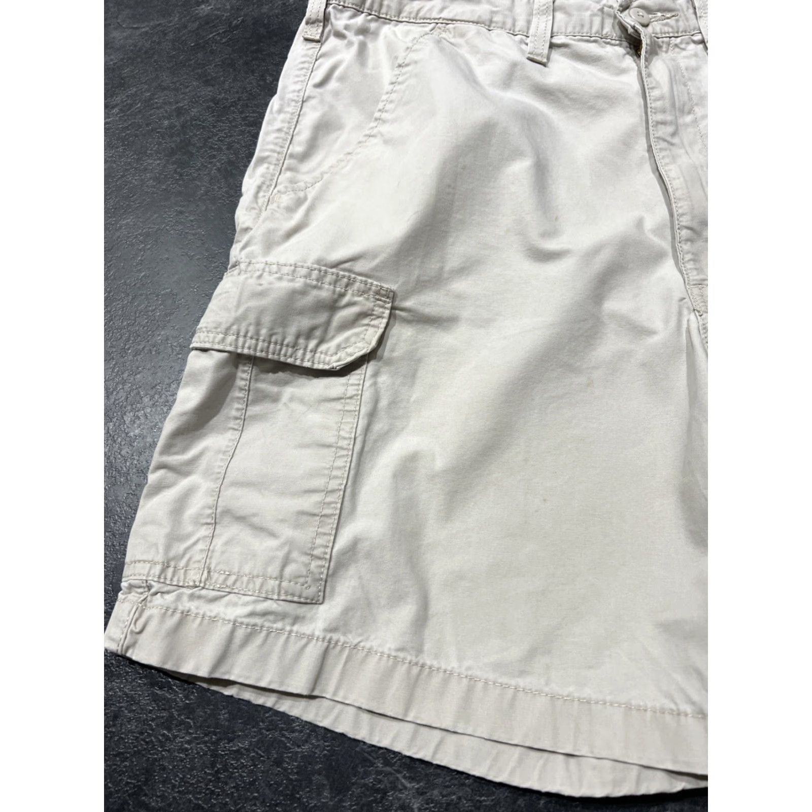 Wrangler VINTAGE Wrangler Cargo Shorts Men Size 38 Beige Hiking Casual NW912PT Size US 38 / EU 54 - 3 Thumbnail
